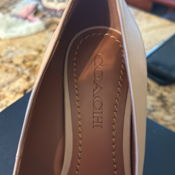 Coach pumps - Picture 3 of 5